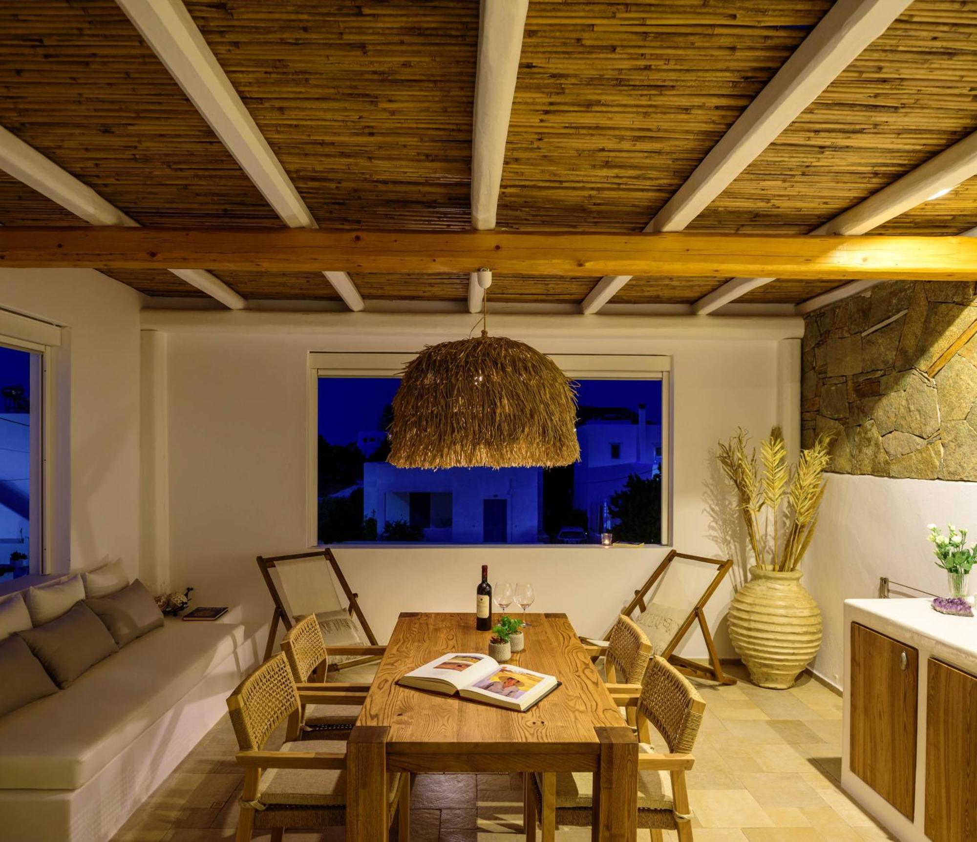 Nefeli Sunset Studios Pollonia Rum bild